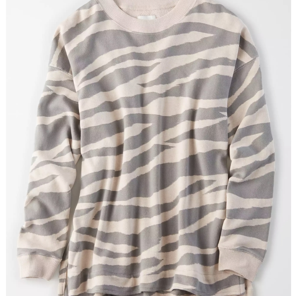 BNWT AE Summer Fleece Sweatshirt